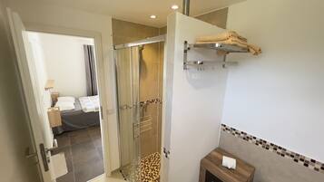 Shower, towels, soap, shampoo