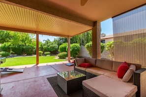 Terrace/patio - Spacious 3 Bed/3 Bath 2500sqft | Newly Remodeled (Phoenix)