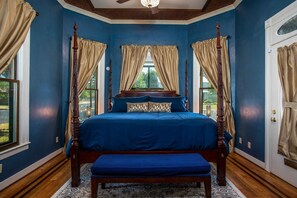 2 chambres, fer et planche à repasser, accès au Wi-Fi (inclus)