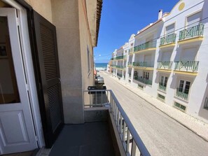 Property grounds - Casa do Buzio Rooftop Terrace with Ocean View (Lourinhã)