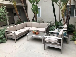 Terrace/patio - Apt 9: Beautiful apartment for families near a beach. (Carpinteria)