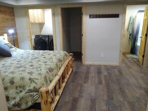 1 bedroom, desk, iron/ironing board, free WiFi
