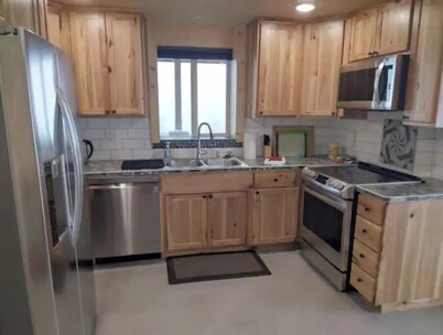 Retreat Suite - Princeton Highlands