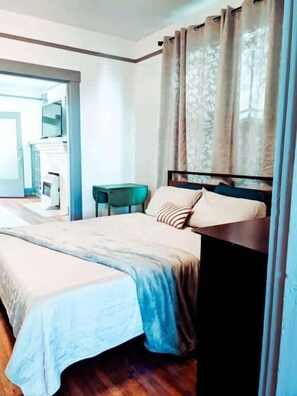 1 bedroom, WiFi, bed sheets