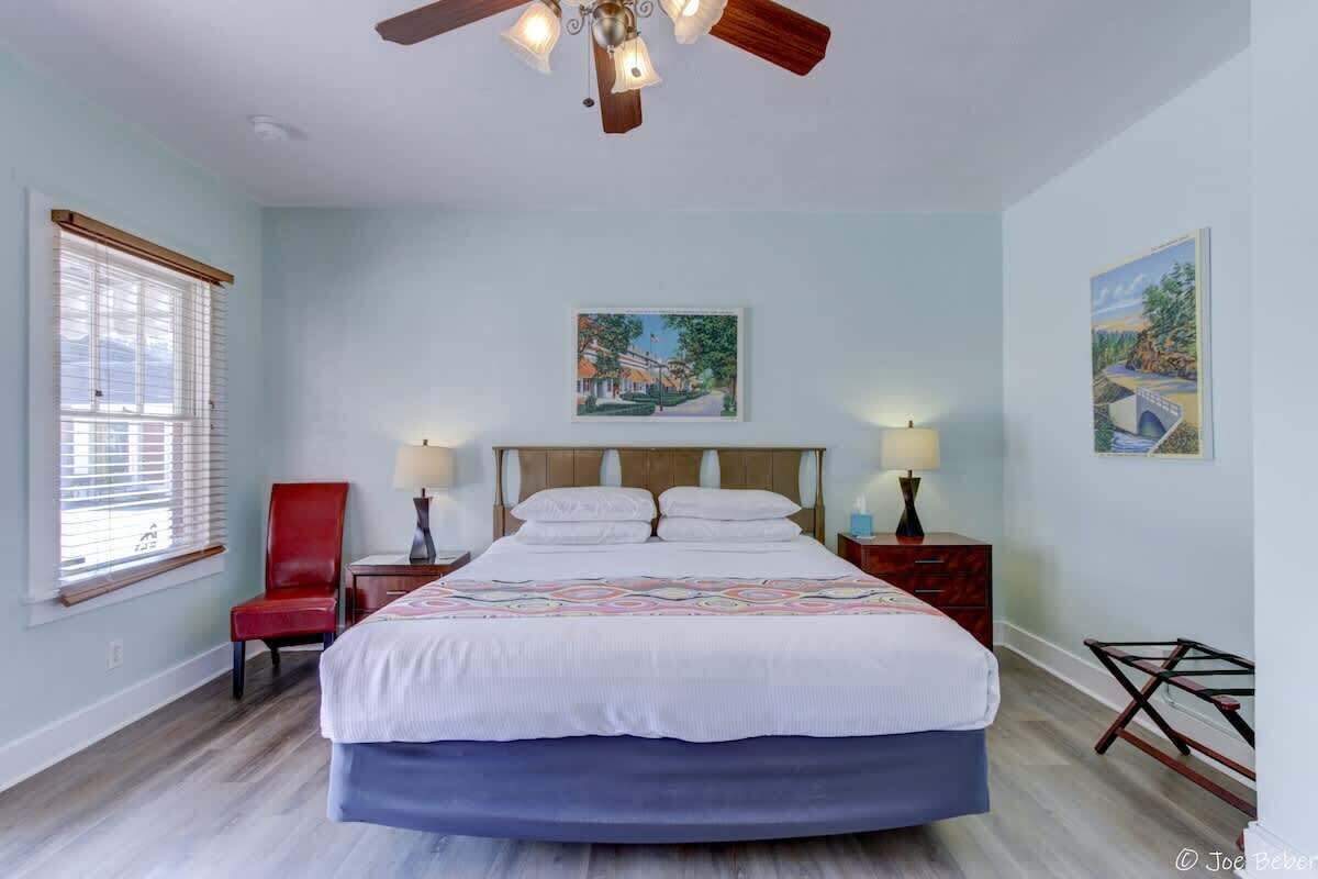 1 chambre, fer et planche à repasser, Wi-Fi, draps fournis