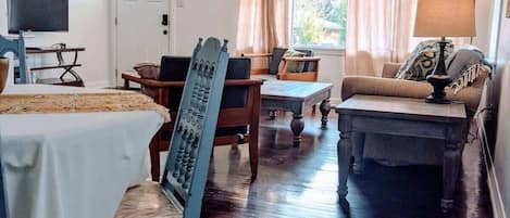 Televisión, oficina