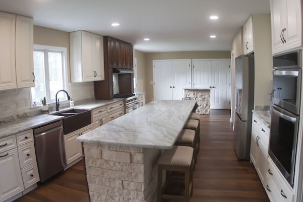 Refrigerador, microondas, horno, placa de cocina