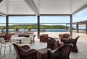 Bar (en la propiedad)