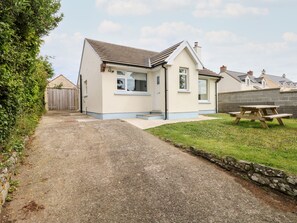 Exterior - Chalfonts Cottage (Haverfordwest)