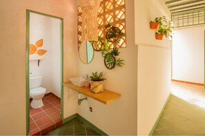 Shower, rainfall showerhead, towels, soap