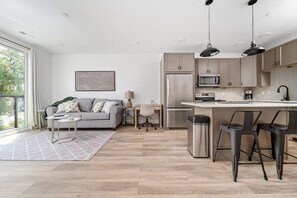 TV, offices