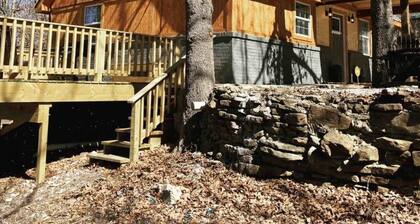 Tenkiller Lake & Leisure Cabin at Snakecreek