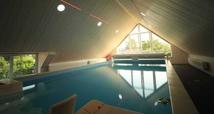 GerĂ€umige Ferienwohnung mit Blick auf den WeiĂen Main