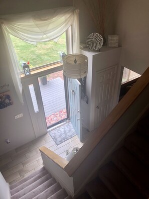 Unclassified image, 3 of 16, button