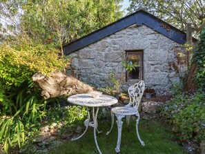 Property grounds - Carminow Barn (Bodmin)