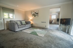 Apartamento Deluxe, baño privado (The Den) | Salón