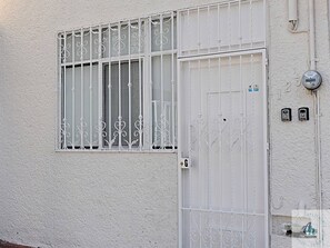 Exterior detail - "G" Downtown Private Loft - ALEGRÍA Housing - (Aguascalientes)