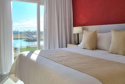 Days Inn By Wyndham Dolores Hotel Termal