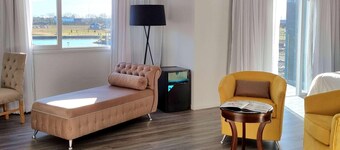 Days Inn By Wyndham Dolores Hotel Termal