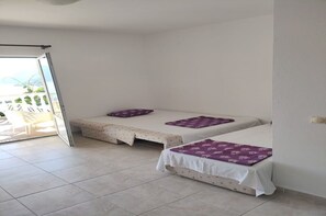 1 makuuhuone, ilmainen Wi-Fi, vuodevaatteet