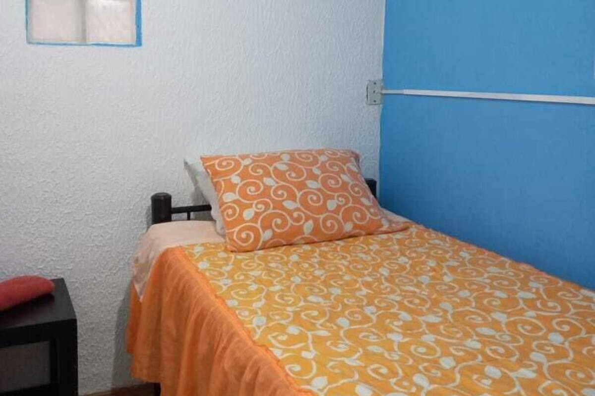 Basic Room | WiFi (free), bed sheets