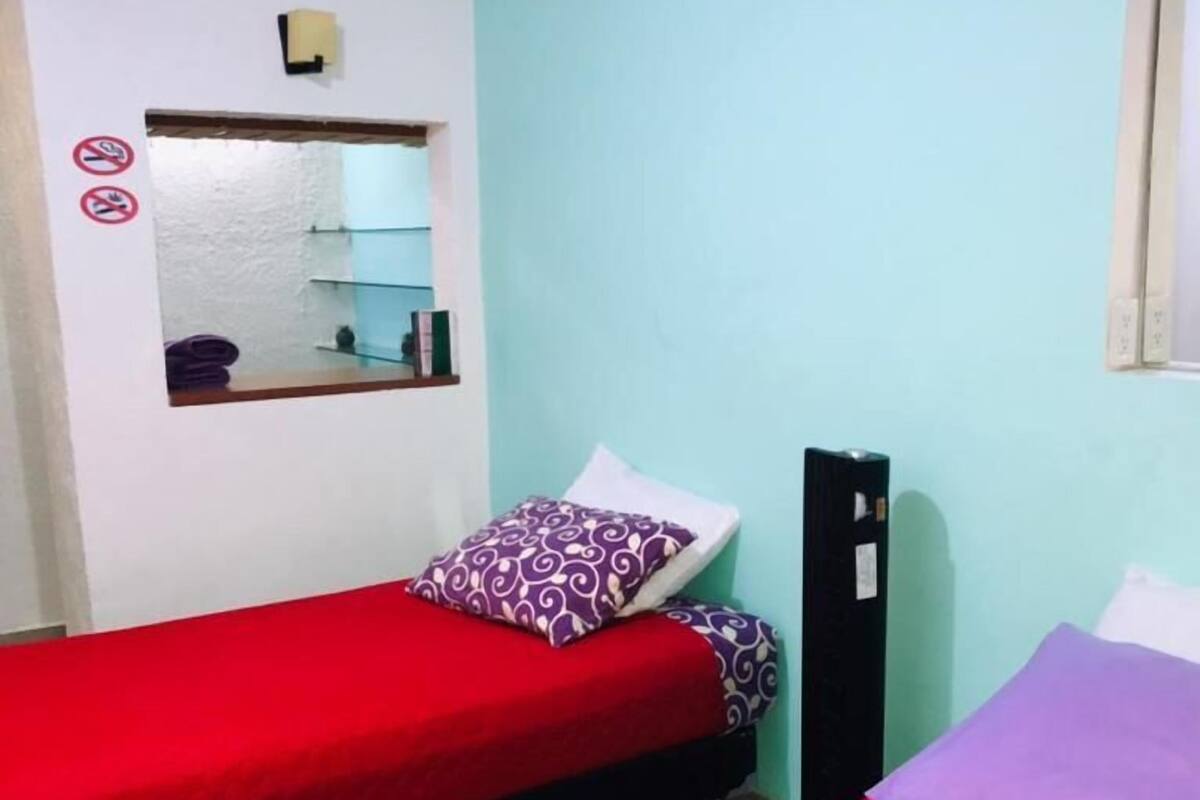 Basic Triple Room | WiFi (free), bed sheets
