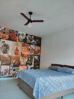 Decoración personalizada, muebles diferentes y wifi gratis