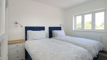 2 habitaciones, decoración personalizada y muebles diferentes