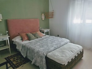 2 Schlafzimmer, Bügeleisen/Bügelbrett, Reisekinderbett, kostenloses WLAN