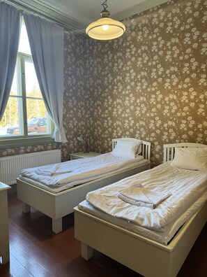 Comfort Double or Twin Room | Premium bedding, desk, laptop workspace, iron/ironing board