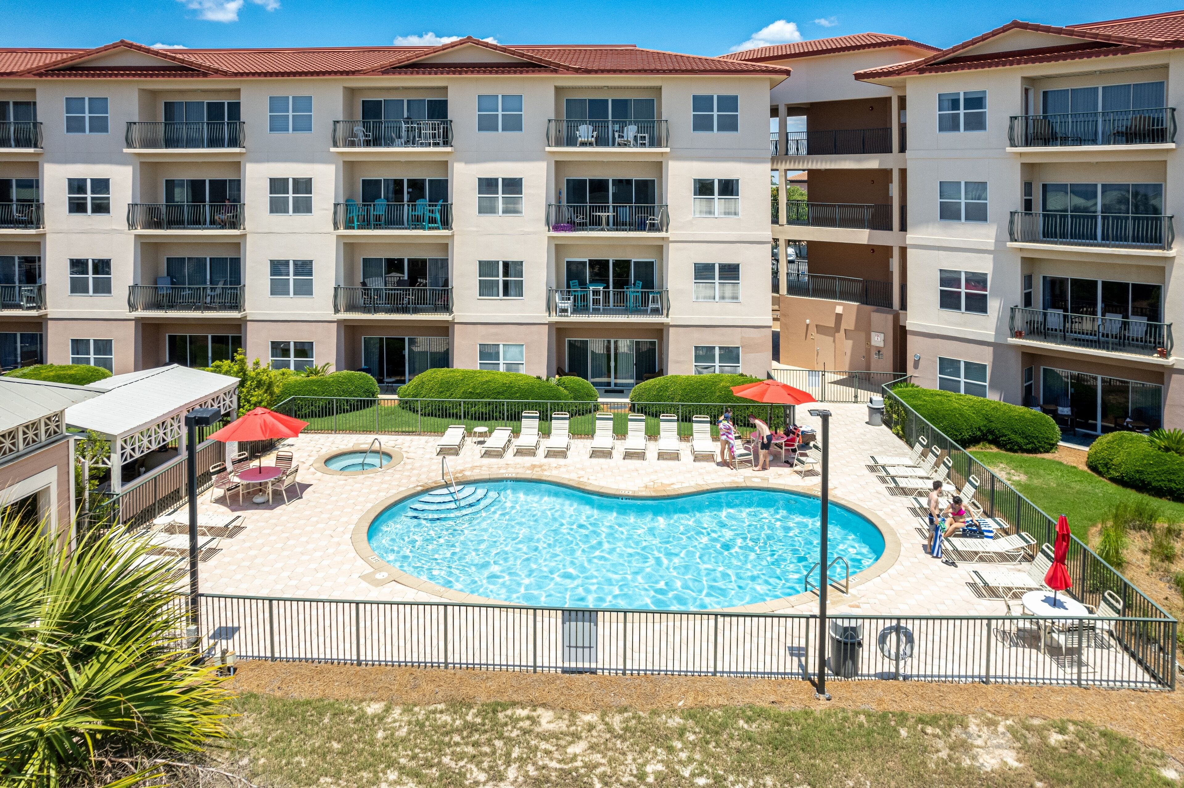 Free fun package!! Gulf view pet friendly pool hot tub 2BD 2BA sleeps 6