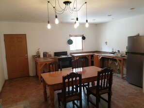 대용량 냉장고, 전자레인지, 오븐, 쿡탑