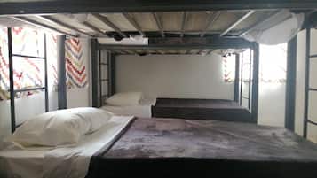 Basic Shared Dormitory | Hypo-allergenic bedding, iron/ironing board