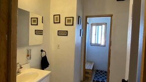 Unclassified image, 2 of 23, button - Hostal Fonts  (Urique)