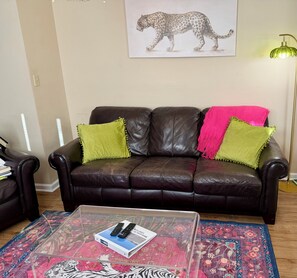 Una Smart TV, libros