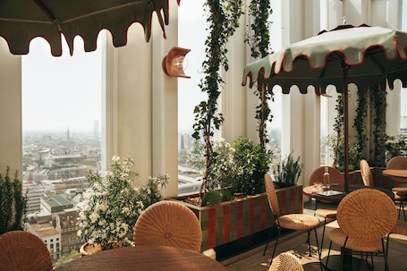 Dachterrasse. The Hoxton Brussels