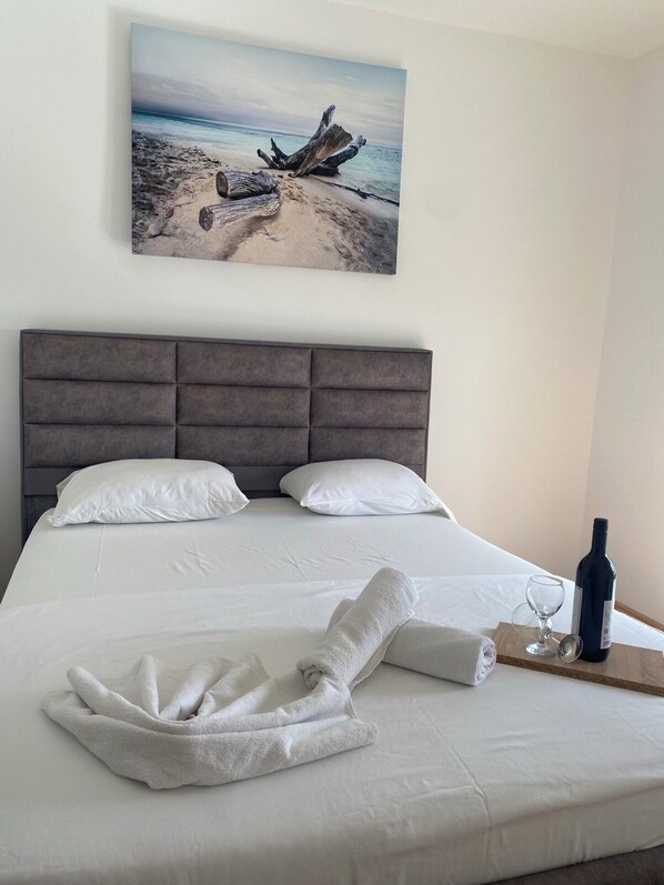 1 bedroom, free WiFi - A peaceful sea view (Ulcinj)