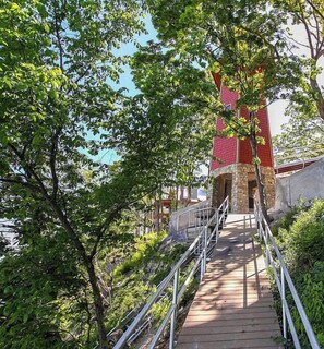Exterior - Community Pool, Fishing Ponds, Hot Tub, 2 King 2 Queen+Beds SINGLE STORY (Vinita)