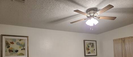 4 bedrooms, internet