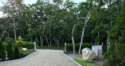 Lovely two bedroom apartment with indoor fireplace