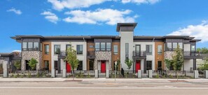 Exterior -  Luxury Townhome in Downtown Eagle (Eagle)
