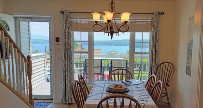 Come for the View-Stay for the Fun-Lake Winnipesaukee - Late Check-out Sundays