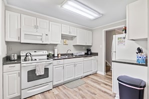 Fridge, microwave, oven, stovetop - Recline at Timberline! Family friendly! (South chesterfield)
