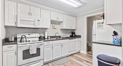 Recline at Timberline! Family friendly!