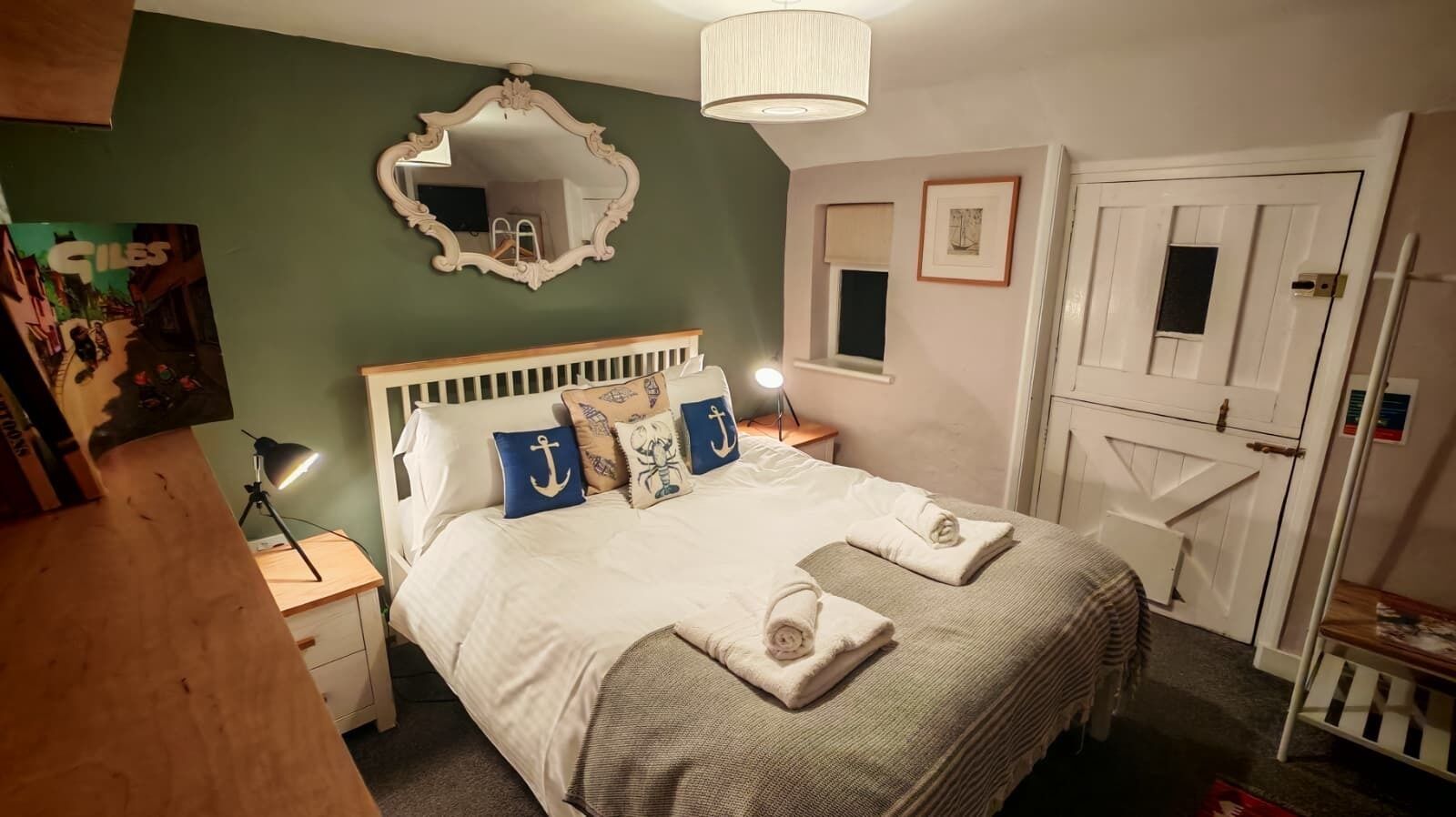 Phòng đôi Tiêu chuẩn, có phòng tắm riêng | 1 phòng ngủ 