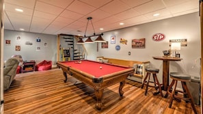 Spielezimmer