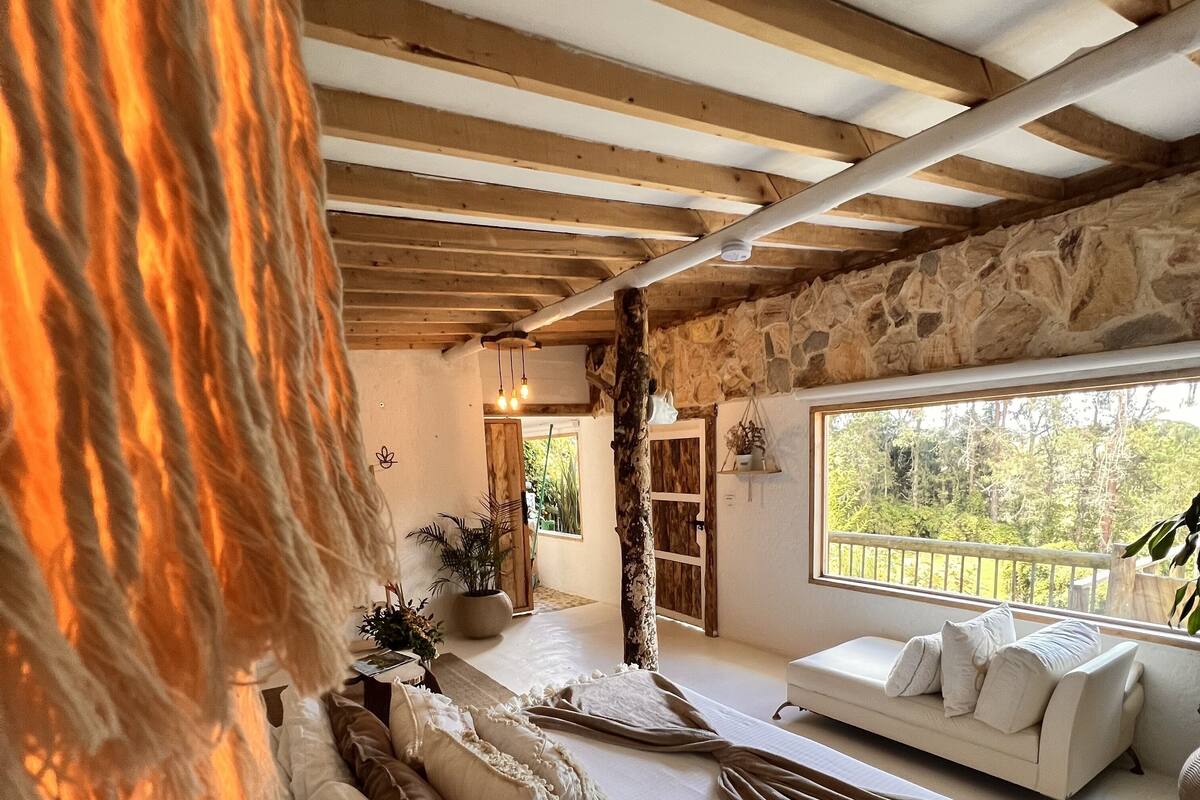 Comfort Cabin | 1 bedroom, premium bedding, down duvets, individually decorated