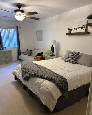 3 bedrooms, desk, free WiFi, bed sheets