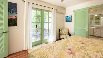 2 bedrooms, desk, iron/ironing board, free WiFi