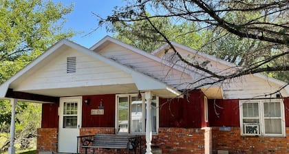 Unplug and enjoy outdoor living at the Lazy Easy (Pet-friendly!)